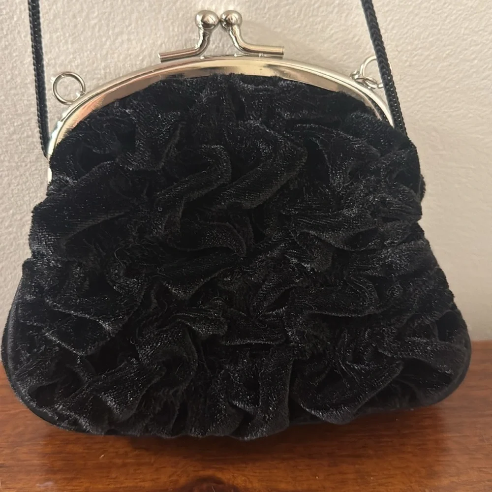 Toby NYC Small Mini Girls Velvet Black Purse With Red Pink Roses Clutch Handbag